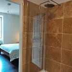 Planches Et Plonk Oda ve Kahvaltı 3*