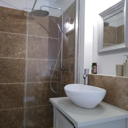 Planches Et Plonk 3*