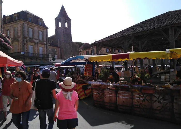 Planches Et Plonk 3* Бельвес